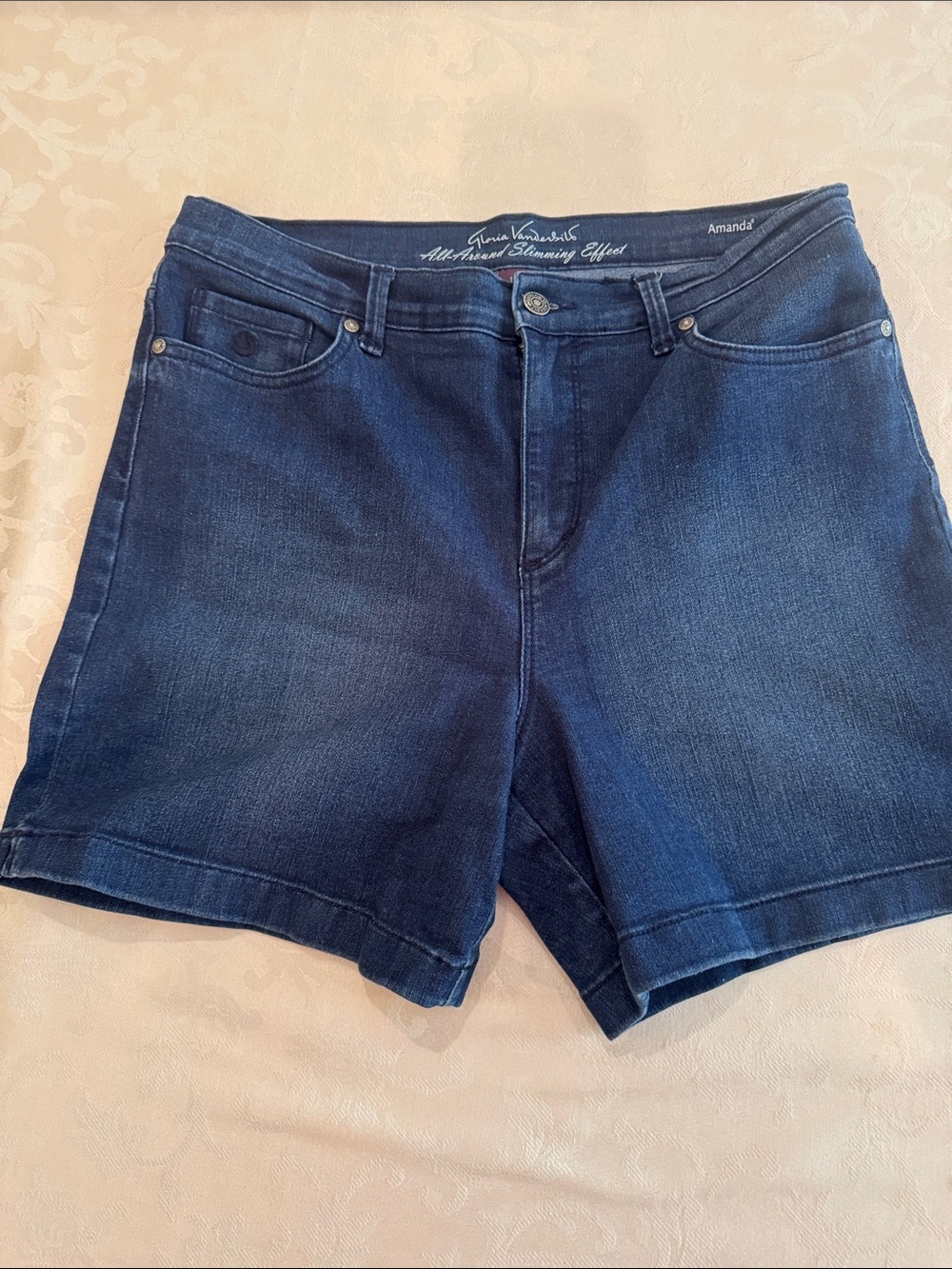 Gloria Vanderbilt Dark Blue Denim Mid-Rise Jean Shorts